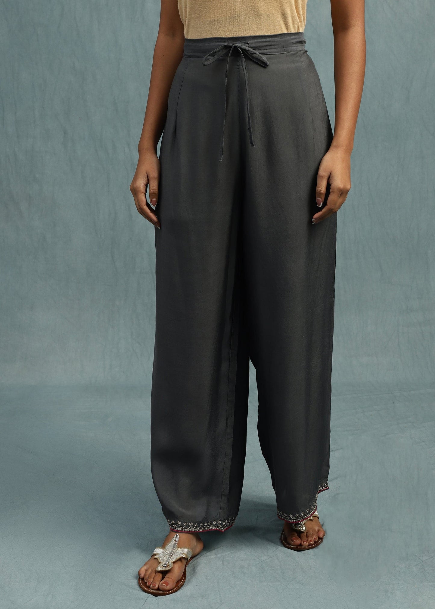 Grey Indigo Shibori Silk Hand Dyed Kurta Set- (3 Pcs Set)