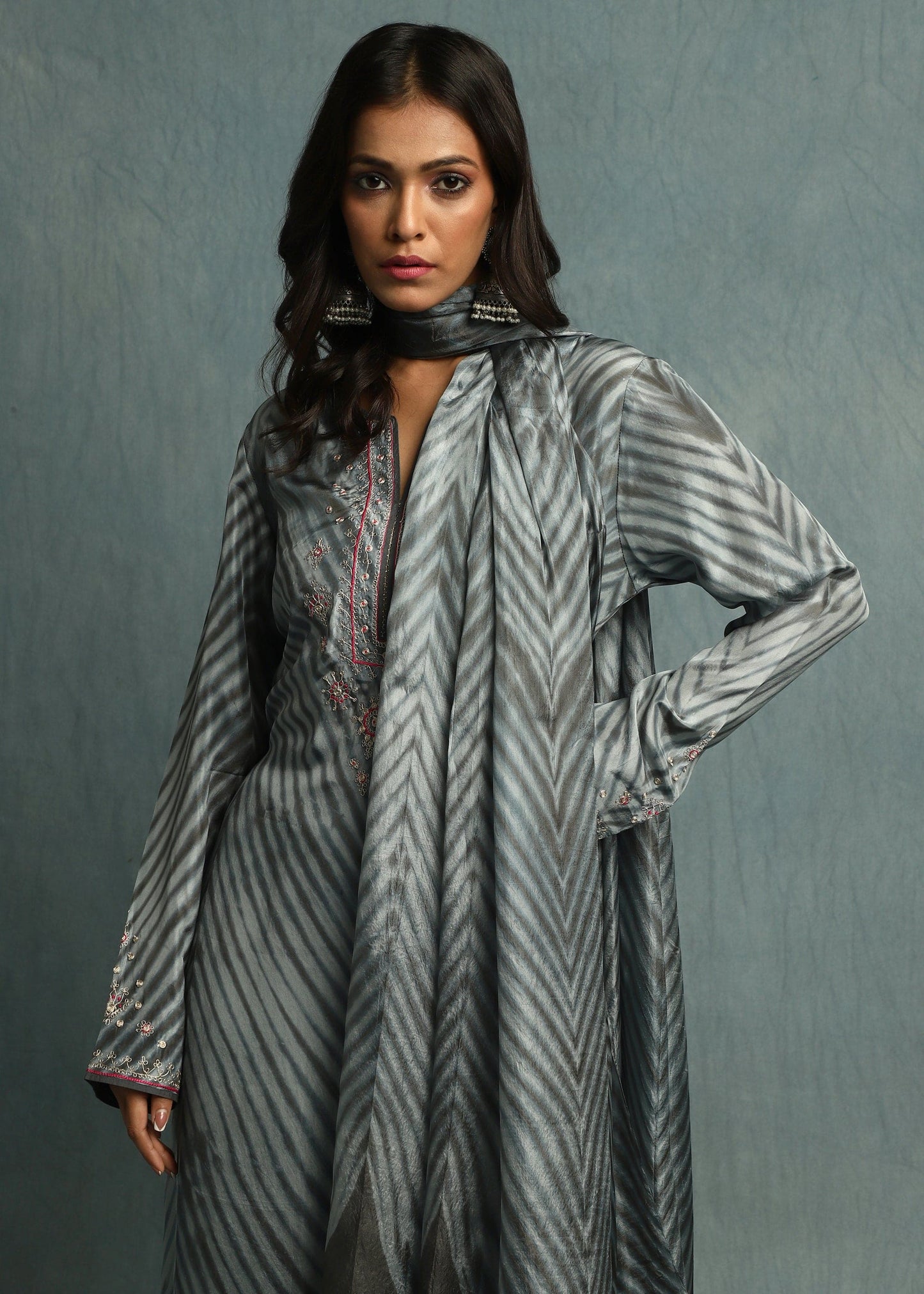 Grey Indigo Shibori Silk Hand Dyed Kurta Set- (3 Pcs Set)